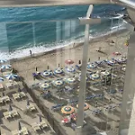 Appartamento Vela D’oro Sul Mare *